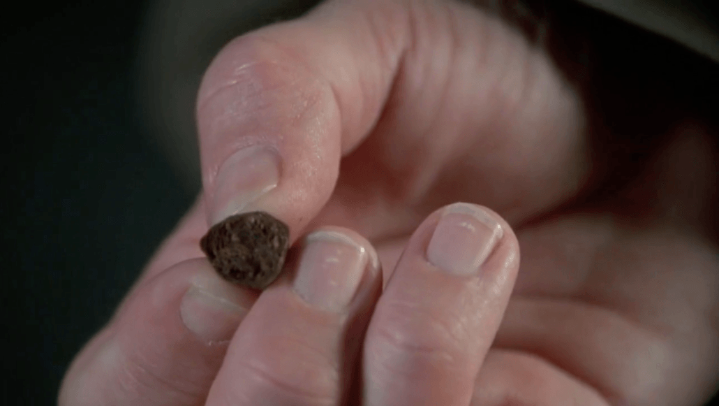 A Trace of Murder Episode 09 – There It Is, the Cigar End!